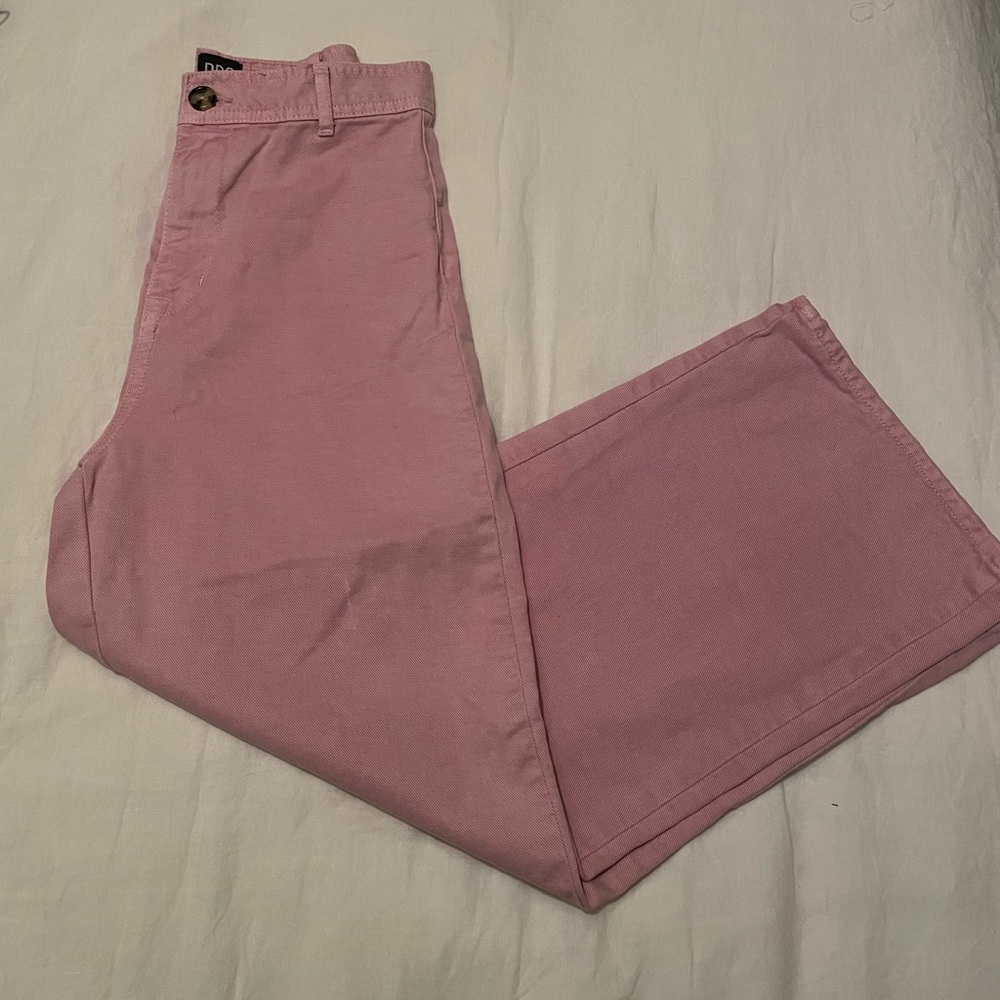 Light Pink BDG wide leg jeans size 27